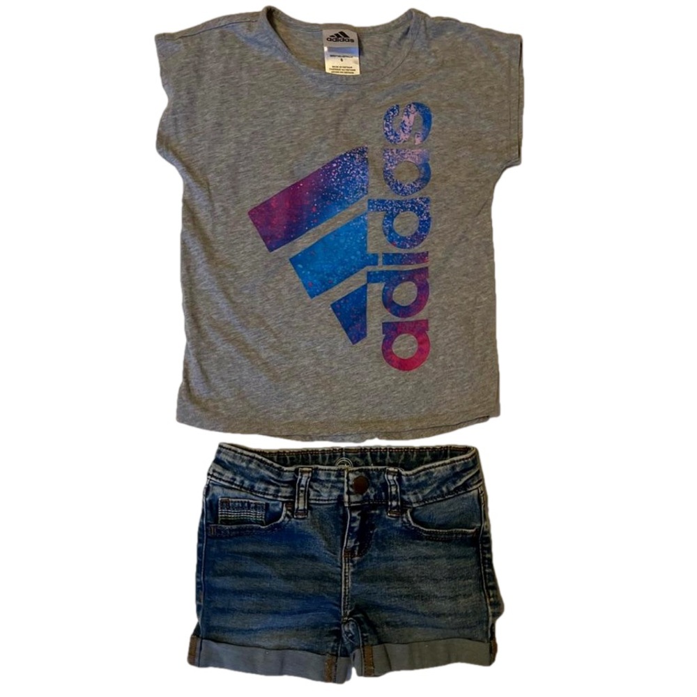 Girls T-Shirt & Jean Shorts Outfit